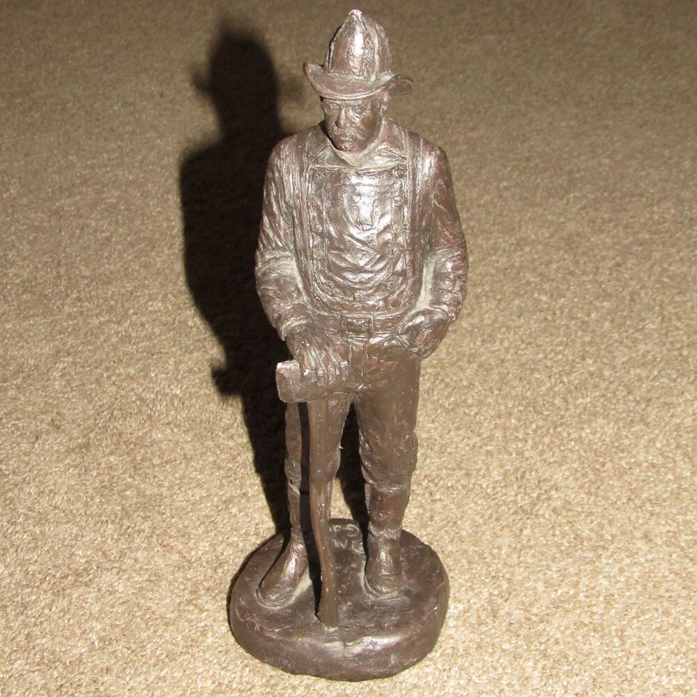 Michael Garman ORIGINAL 10" Sculpture Firefighter Fireman Smoke Eater 1987